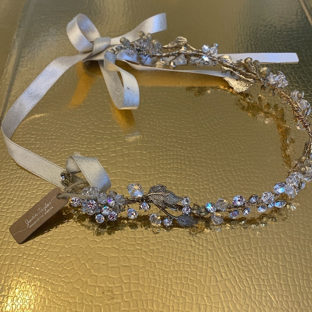 BHLDN Justin’s Taylor goddess bridal head piece new with tags
